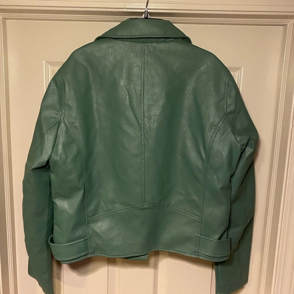 NWT Vero Moda Women’s Nicole Coated Vegan Leather Motorcycle Jacket - Picture 6 of 10